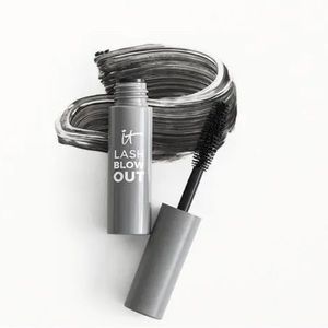 IT COSMETICS Lash Blowout Salon Volume Lift Mascara in Black 3ml/.10oz